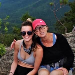 Meet your Posher, Casey